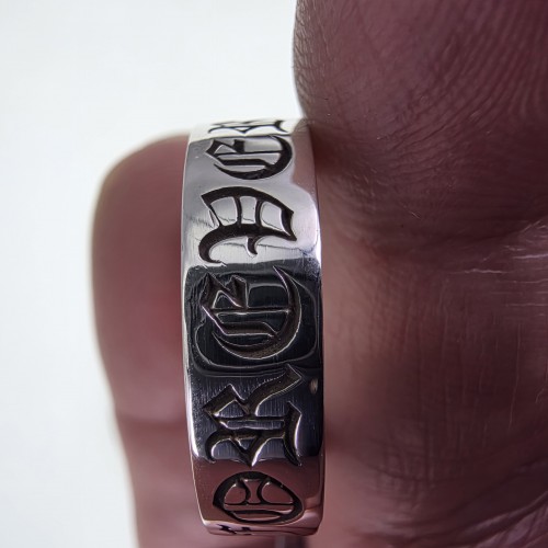 CHROME HEARTS饰品鉴定图片
