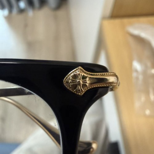 CHROME HEARTS眼镜鉴定图片