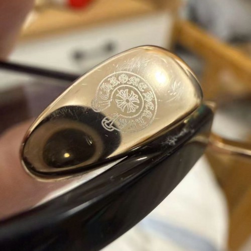 CHROME HEARTS眼镜鉴定图片